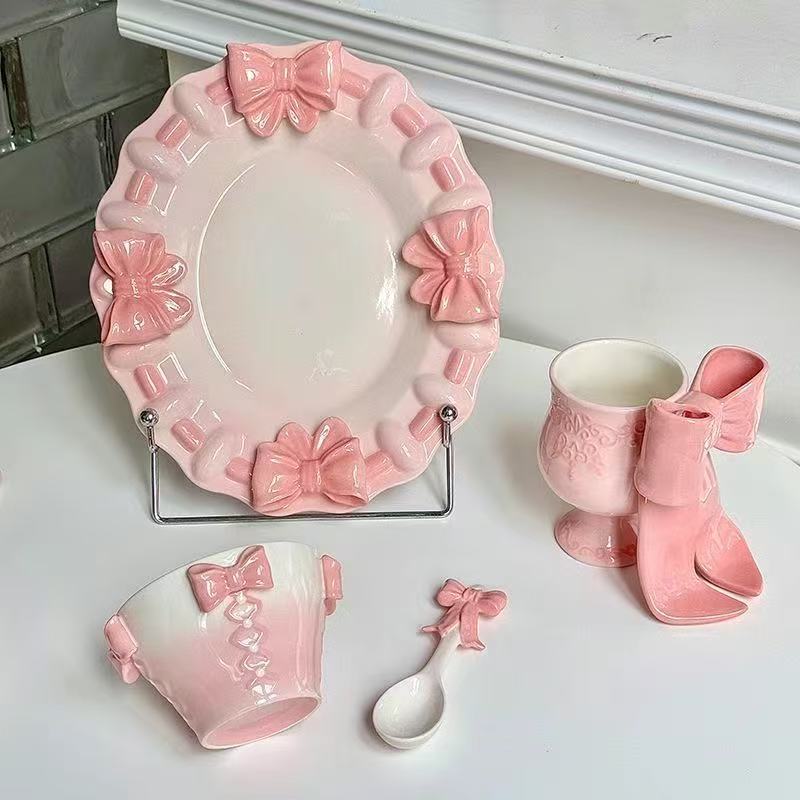 Ceramic Plate With Butterfly Relief-Pink